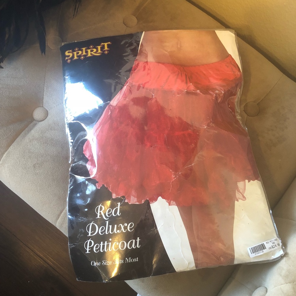 {Leg Avenue} NWT Red Lace Petticoat